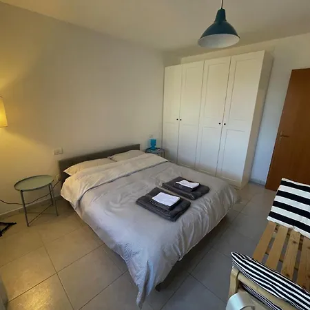 Corte Alle Bionde דירה